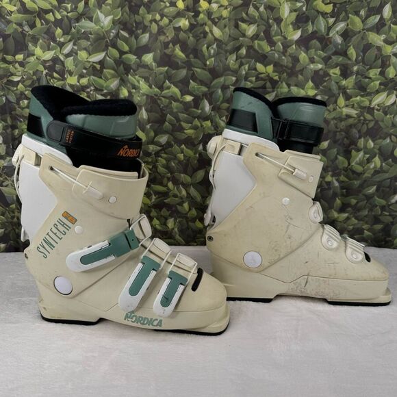 {Nordica} RARE Syntech F8 Ski Boots, Micro-Flex Buckles & Pure Wool-Lined main image 10